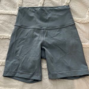 Lululemon Wunder Train biker shorts